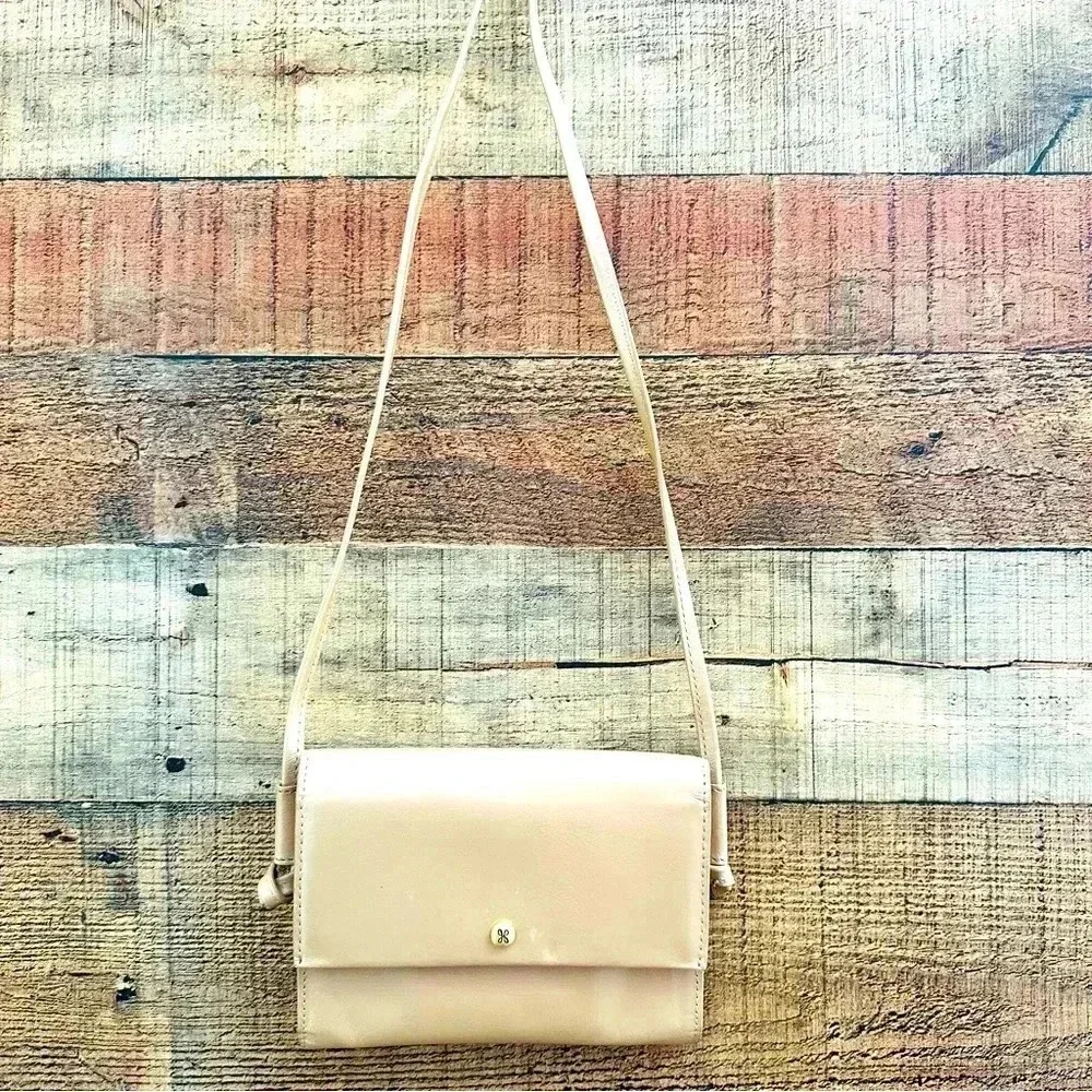 NWOT Hobo International Bemuse Leather Crossbody Bag In Parchment